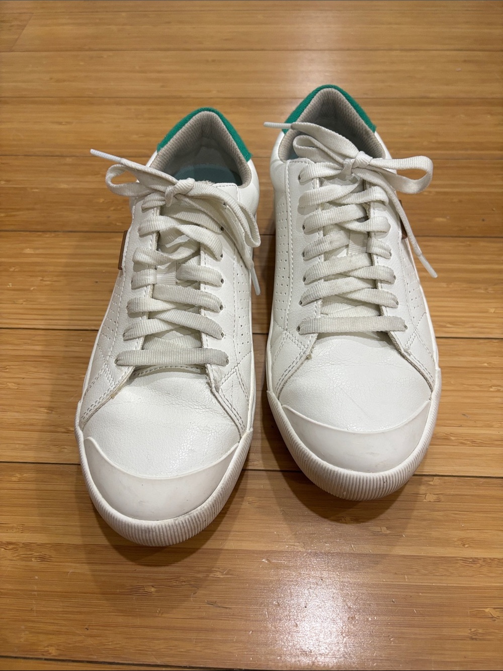 Dr. Scholl's White Low-Top Sneakers with Teal Heel